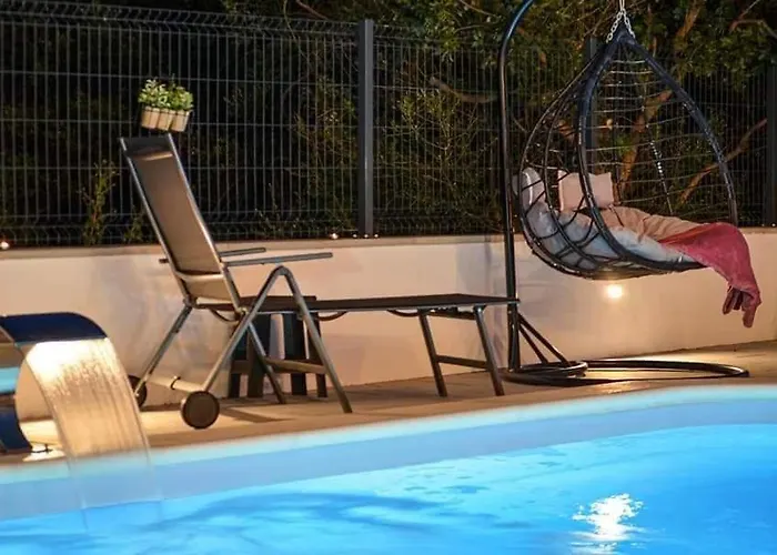 Nyaraló House Dd With Heated Pool *