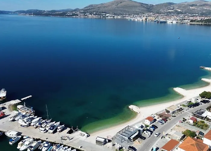 Nyaraló House Dd With Heated Pool *