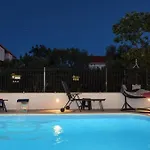 House Dd With Heated Pool Vikendica