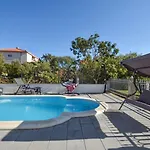 Vikendica House Dd With Heated Pool Trogir