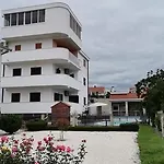 Vikendica House Dd With Heated Pool Trogir